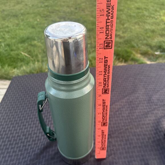 Stanley Classic Vacuum Bottle 2qt Hammertone Green Water Hot Cold Vintage - Picture 5 of 10